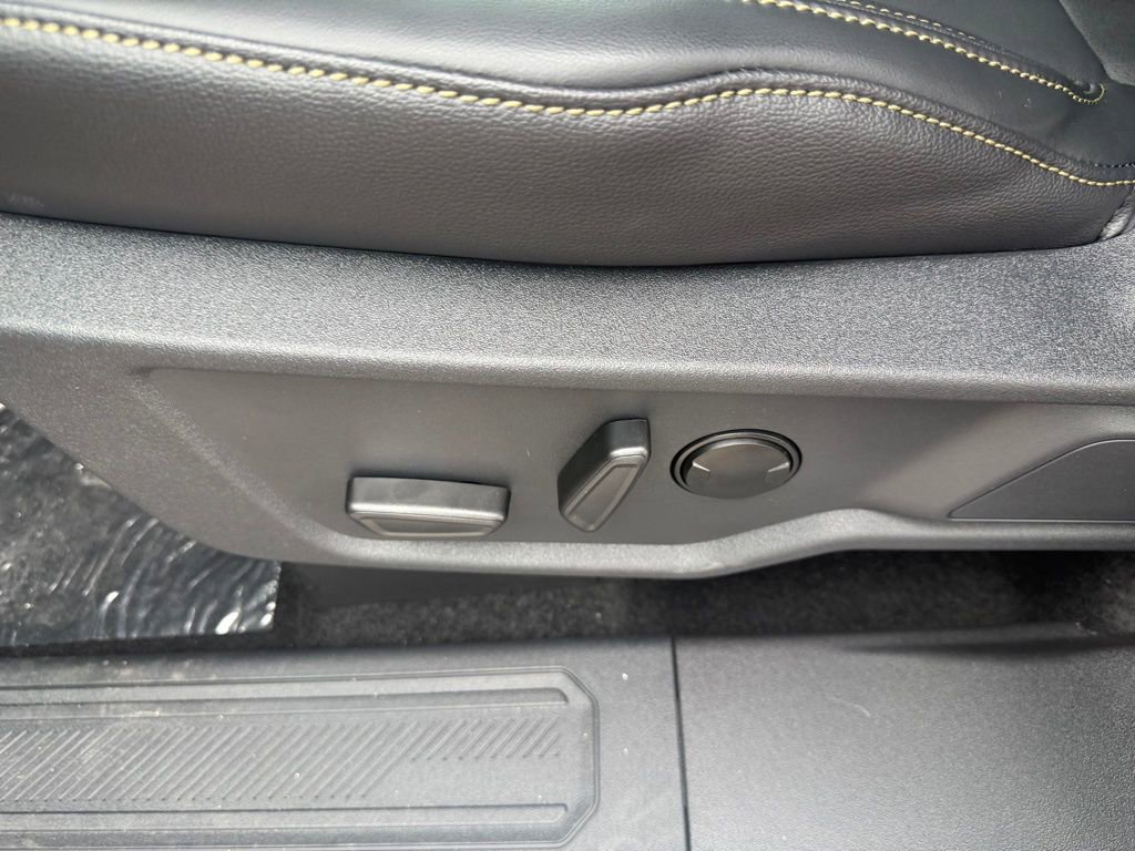 New 2025 Ford Bronco Badlands image 6