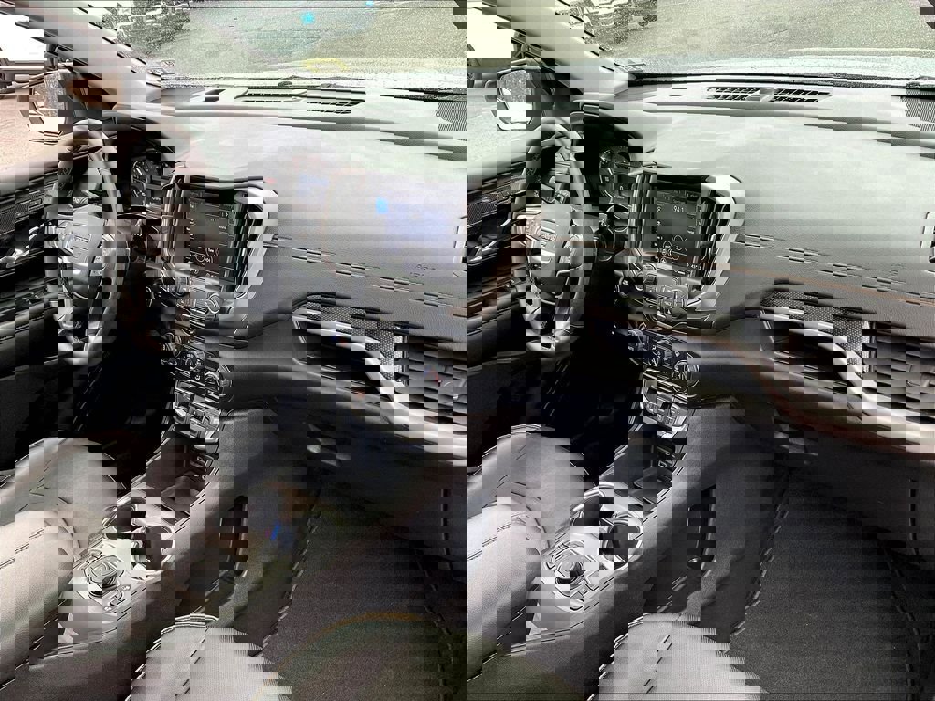 Used 2024 GMC Terrain AT4 image 13