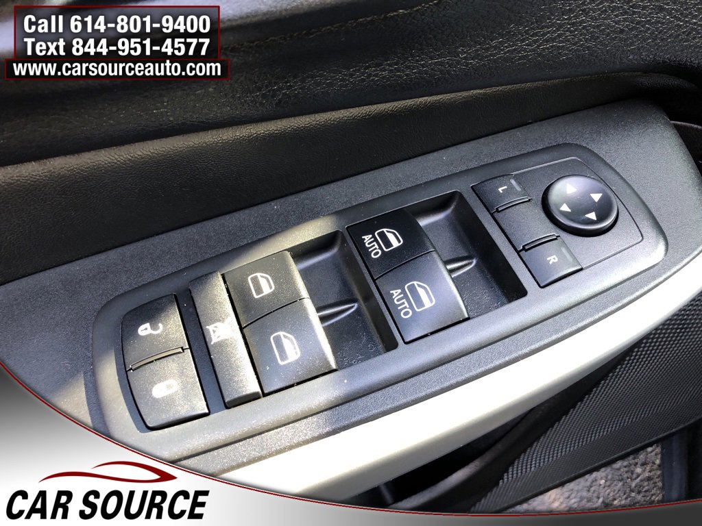 Used 2018 Jeep Cherokee Latitude Plus w/ Cold Weather Group image 17