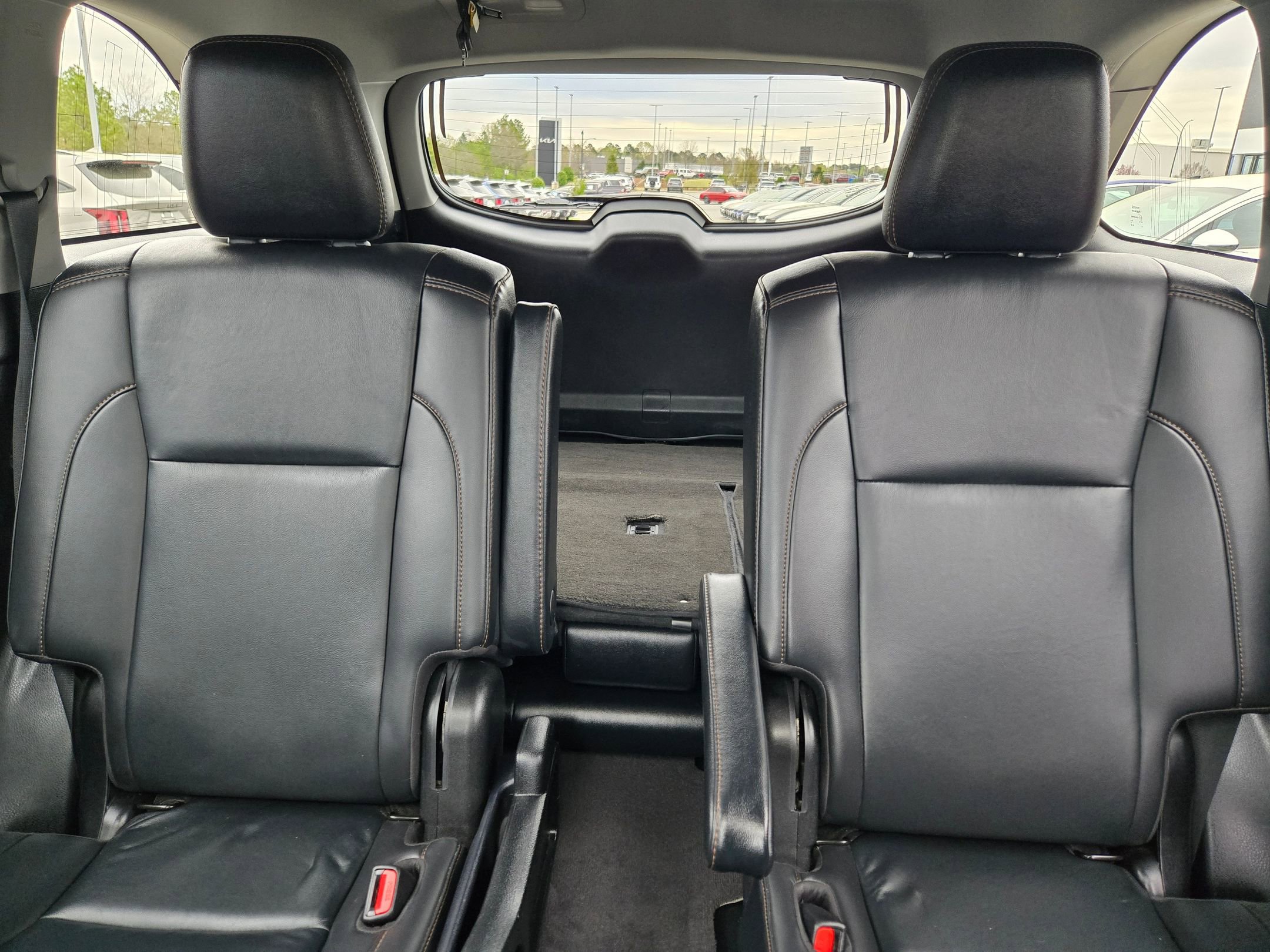 Used 2019 Toyota Highlander XLE image 13