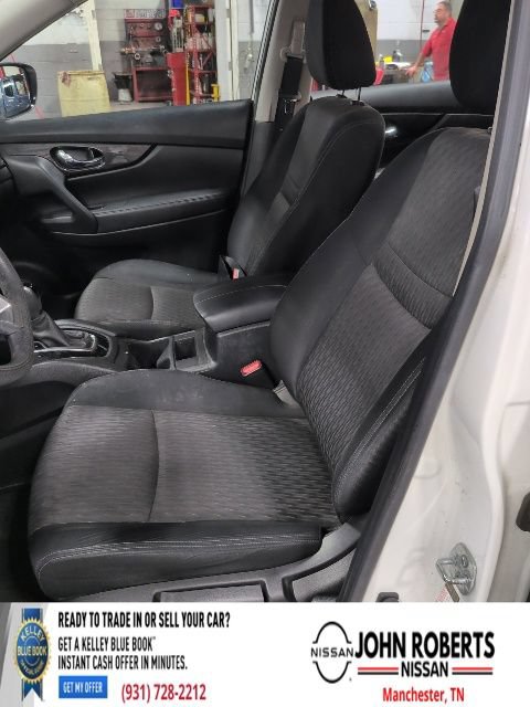 Used 2017 Nissan Rogue S AWD/4WD image 13