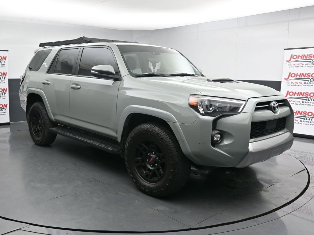 Used 2023 Toyota 4Runner TRD Off-Road Premium w/ Moonroof Package AWD/4WD image 2