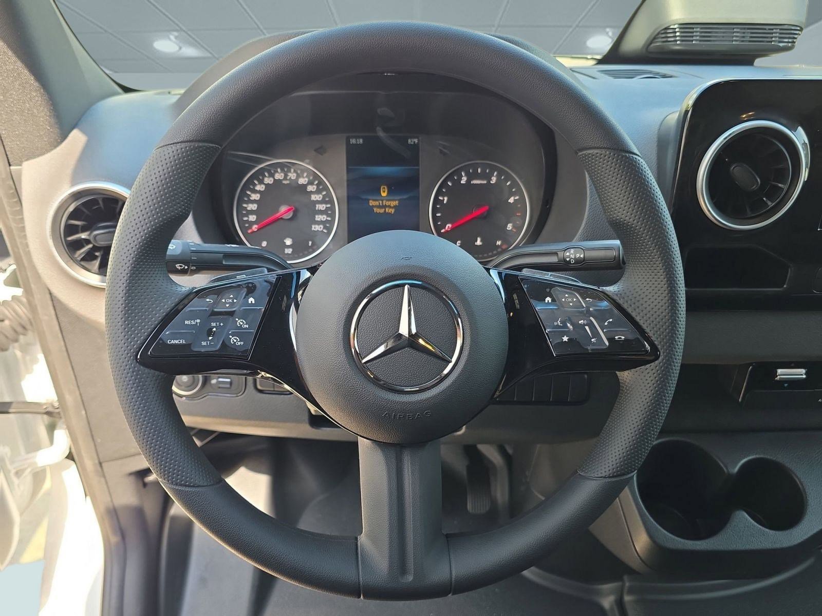 New 2025 Mercedes-Benz Sprinter 2500 image 13