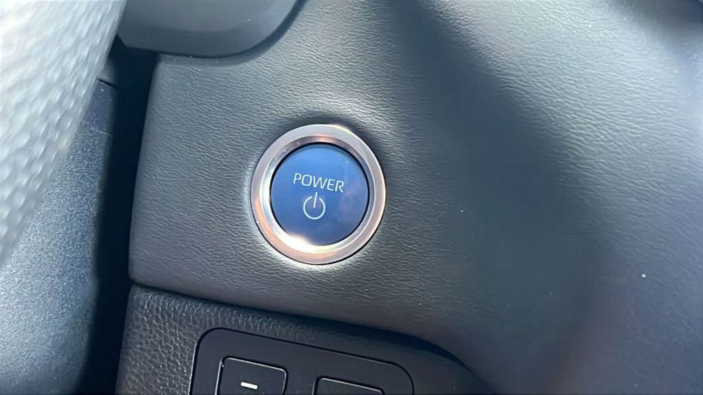 Used 2023 Toyota Tundra Platinum RWD image 36