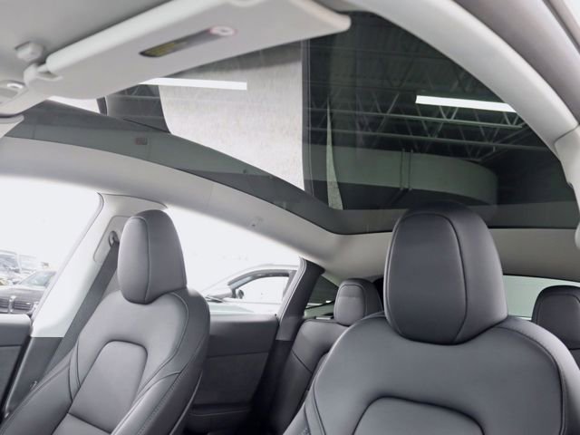 Used 2025 Tesla Model Y Long Range AWD/4WD image 10