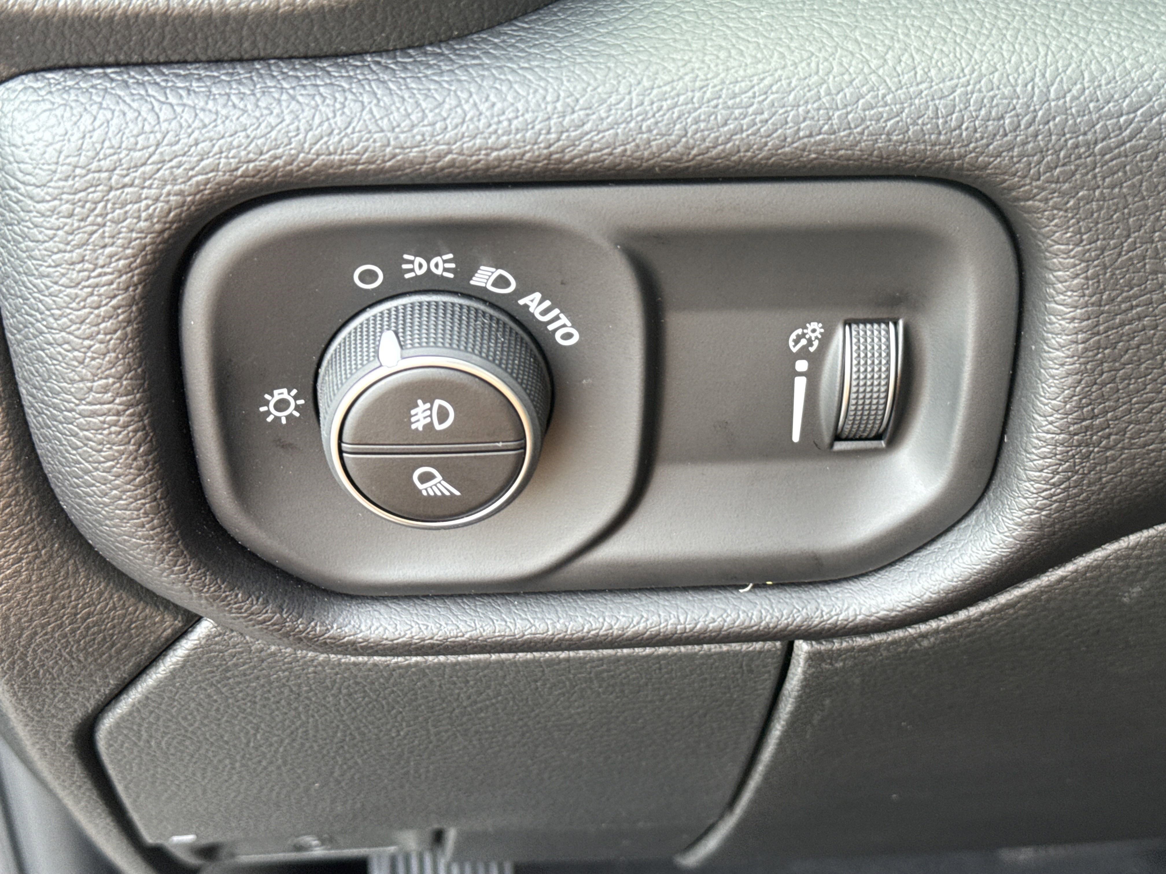 New 2025 RAM 2500 Big Horn image 37