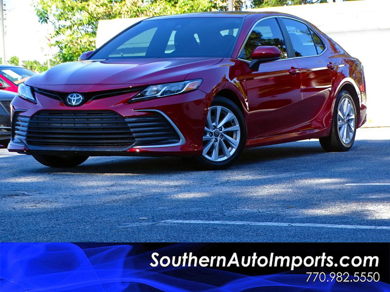 Used 2023 Toyota Camry LE FWD image 1