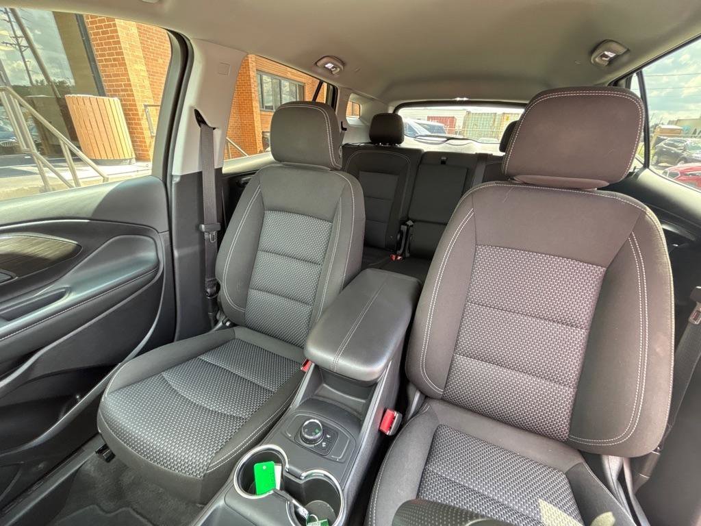 Used 2024 GMC Terrain SLE AWD/4WD image 15