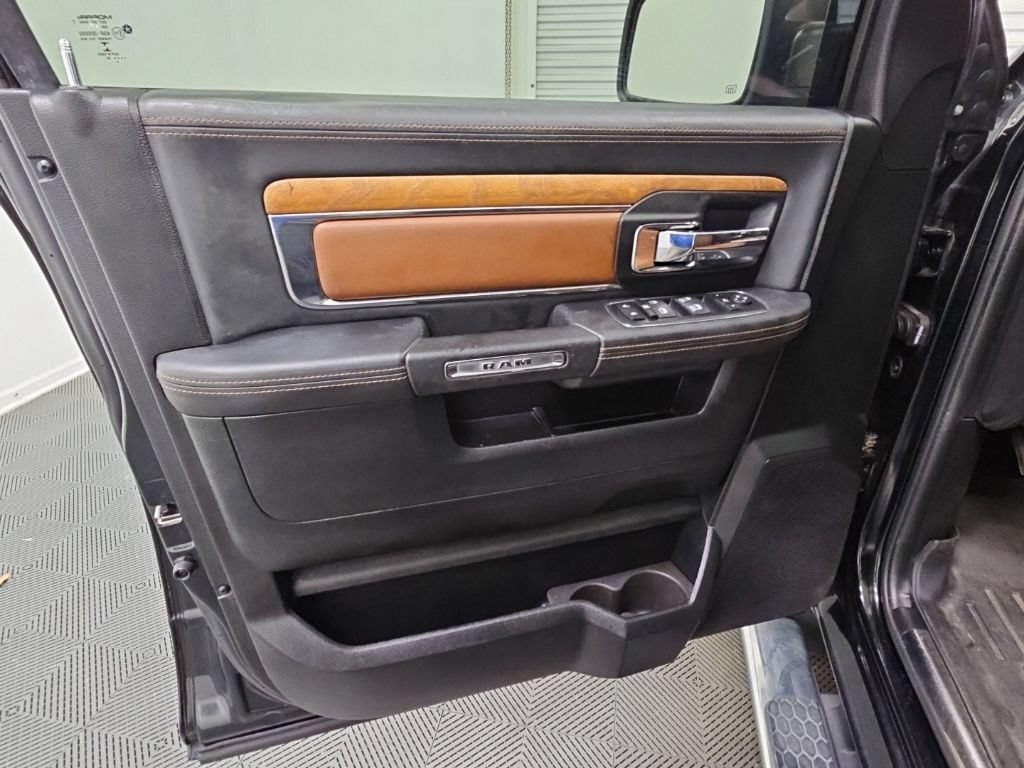 Used 2016 RAM 1500 Laramie Longhorn w/ Convenience Group AWD/4WD image 34