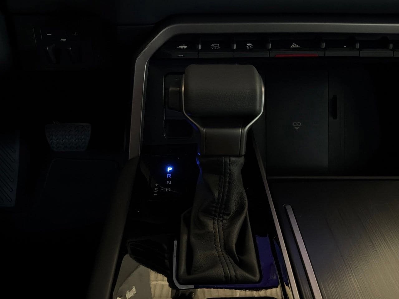 New 2026 Toyota Sequoia Platinum AWD/4WD image 29