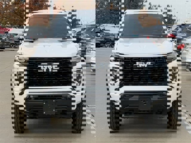 Used 2024 GMC Canyon Elevation w/ Convenience Package image 6