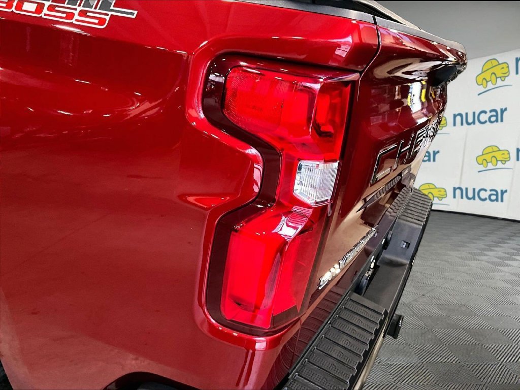 Used 2024 Chevrolet Silverado 1500 LT Trail Boss AWD/4WD image 35
