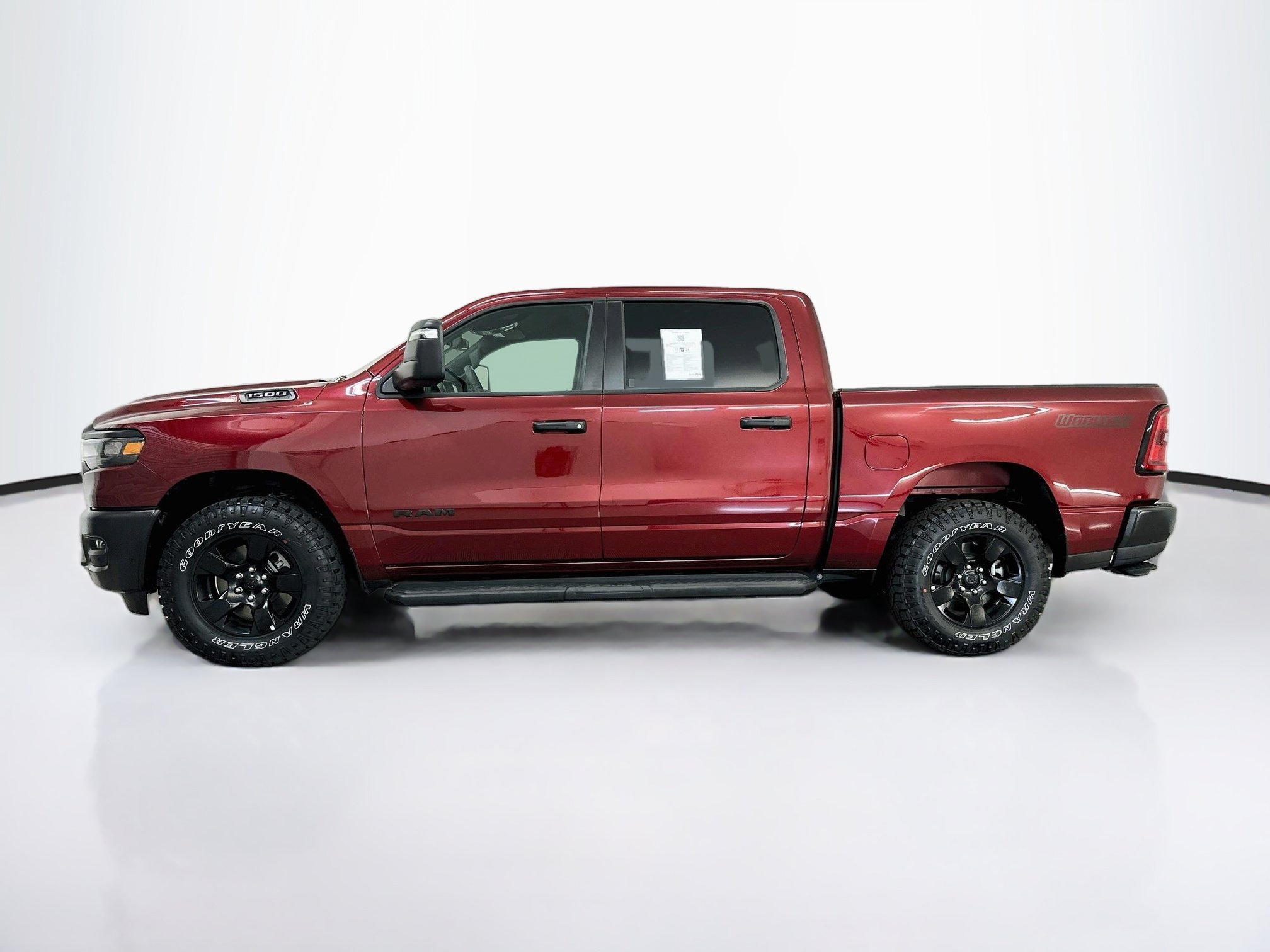 Used 2025 RAM 1500 Warlock AWD/4WD image 4