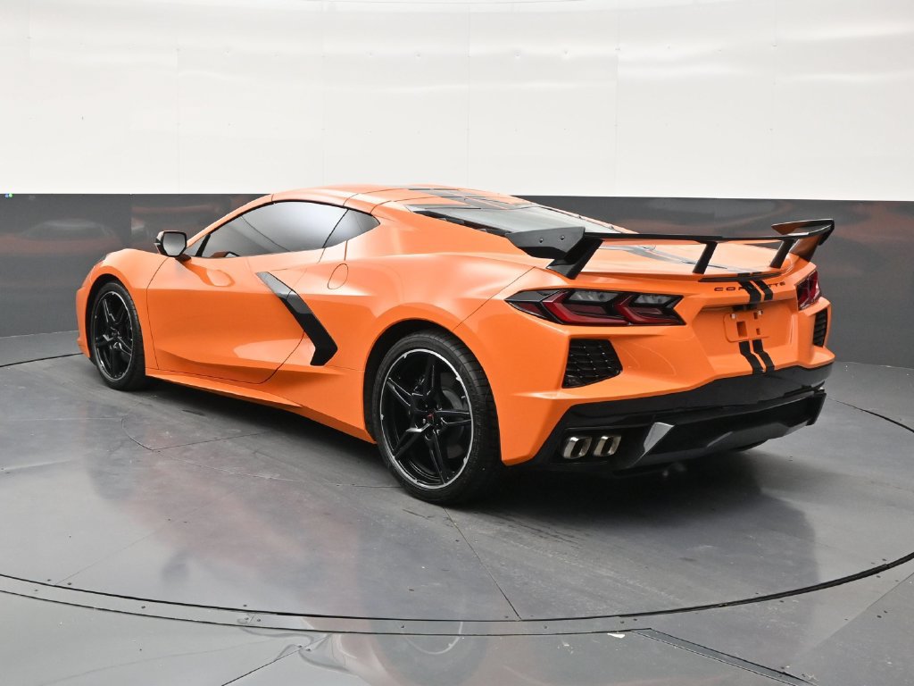 Used 2022 Chevrolet Corvette Stingray Coupe w/ 1LT RWD image 3