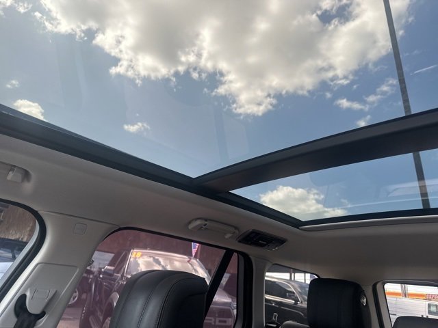 Used 2019 Land Rover Range Rover HSE image 27