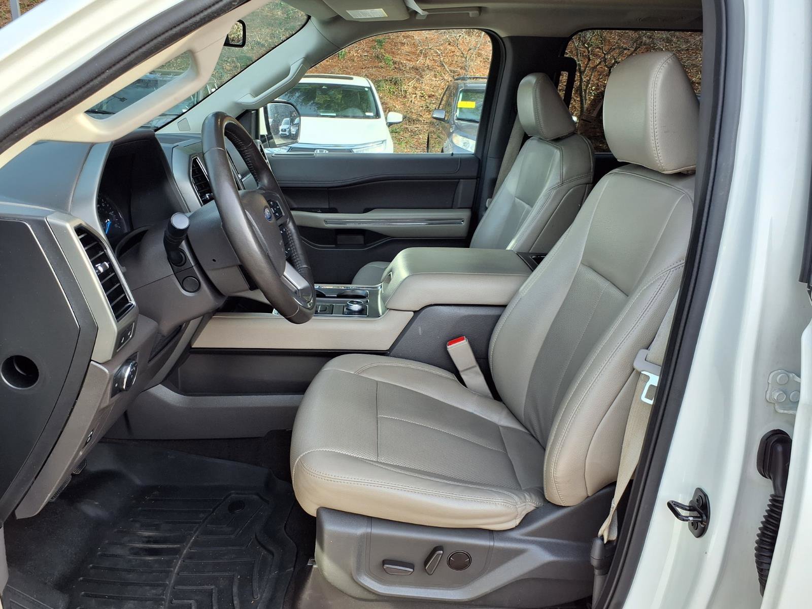 Used 2021 Ford Expedition Max XLT image 13