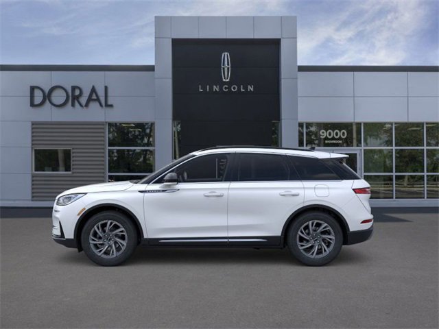 New 2026 Lincoln Corsair Premiere image 3