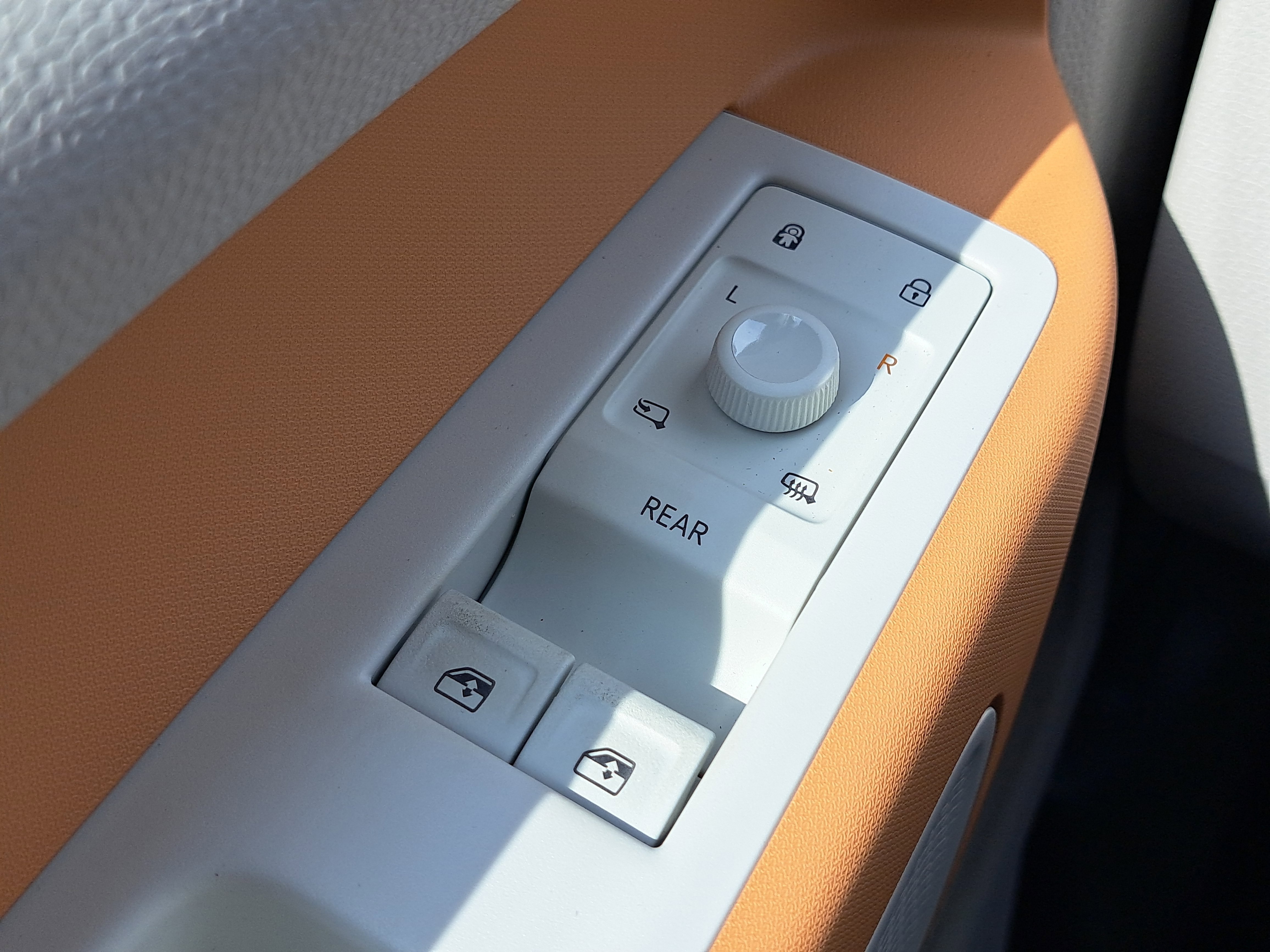 New 2025 Volkswagen ID. Buzz Pro S Plus image 25