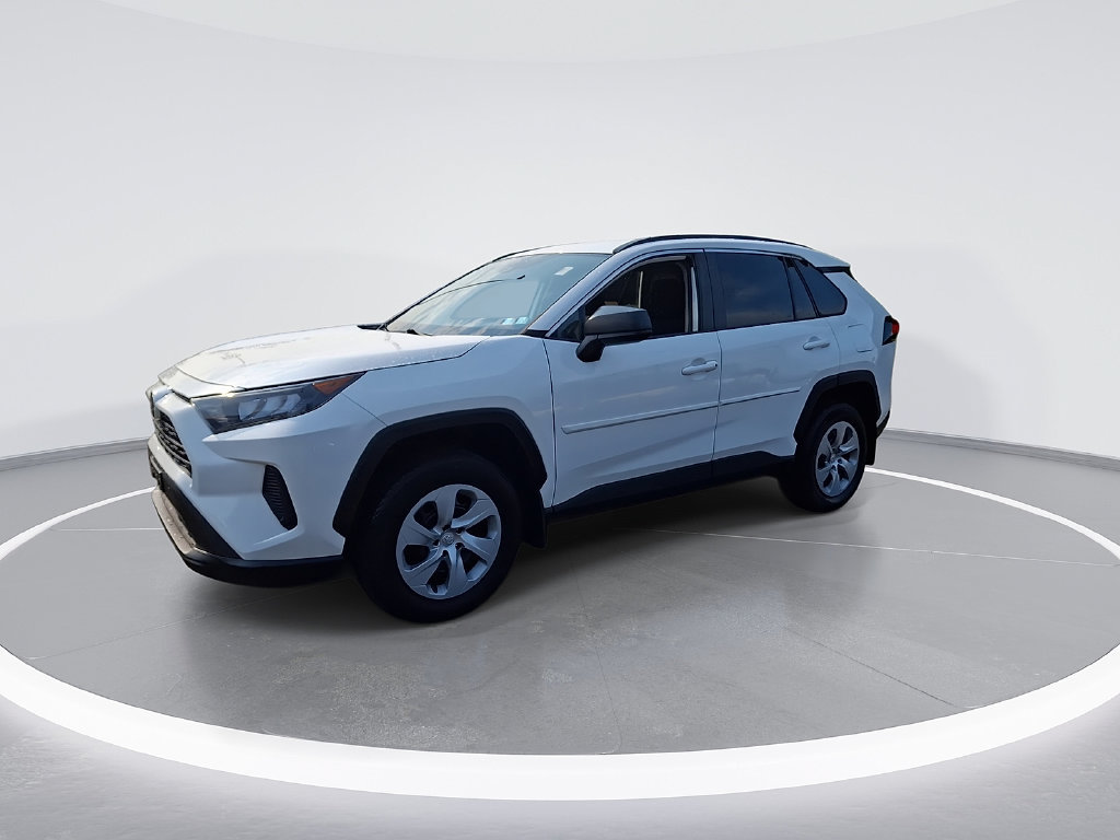 Used 2021 Toyota RAV4 LE AWD/4WD image 5