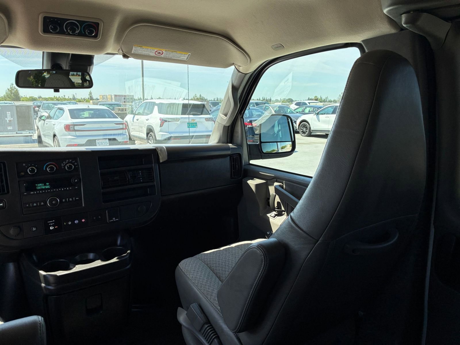 Used 2025 GMC Savana 3500 LT w/ LT Preferred Equipment Group RWD image 33