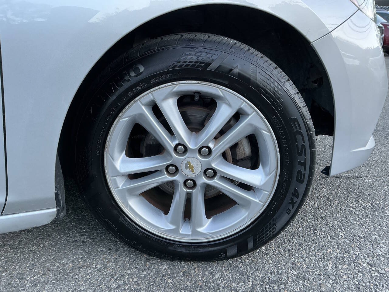Used 2018 Chevrolet Cruze LT FWD image 14