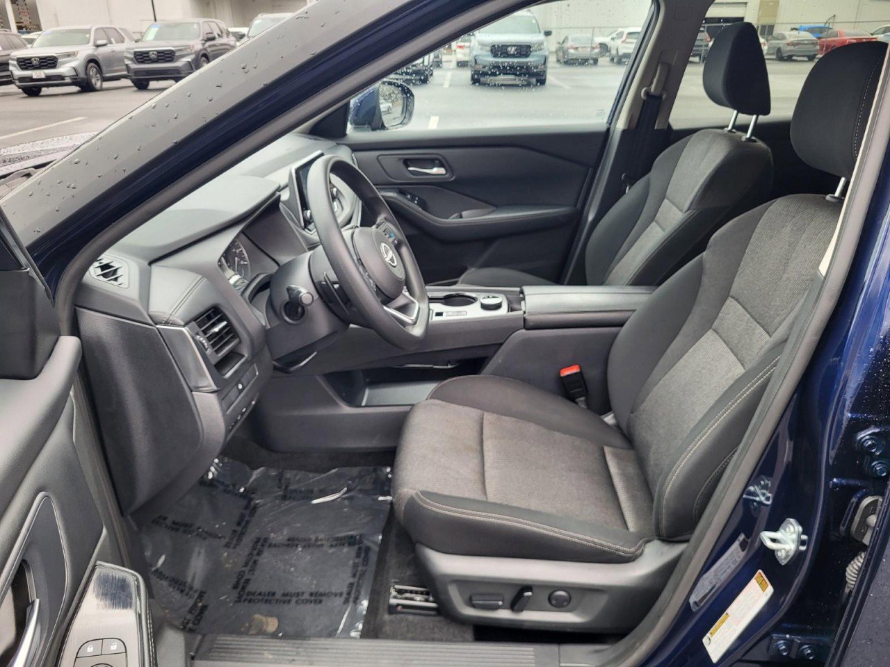 Used 2024 Nissan Rogue SV image 12