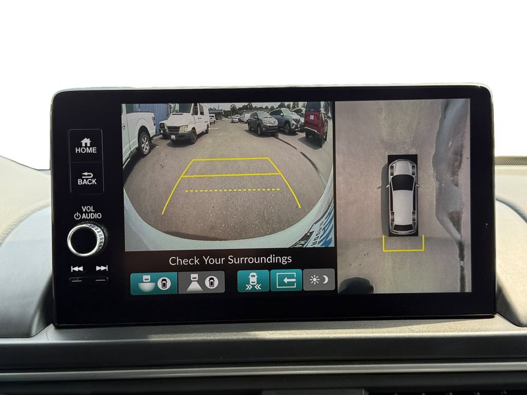 Used 2025 Honda Pilot Elite image 15