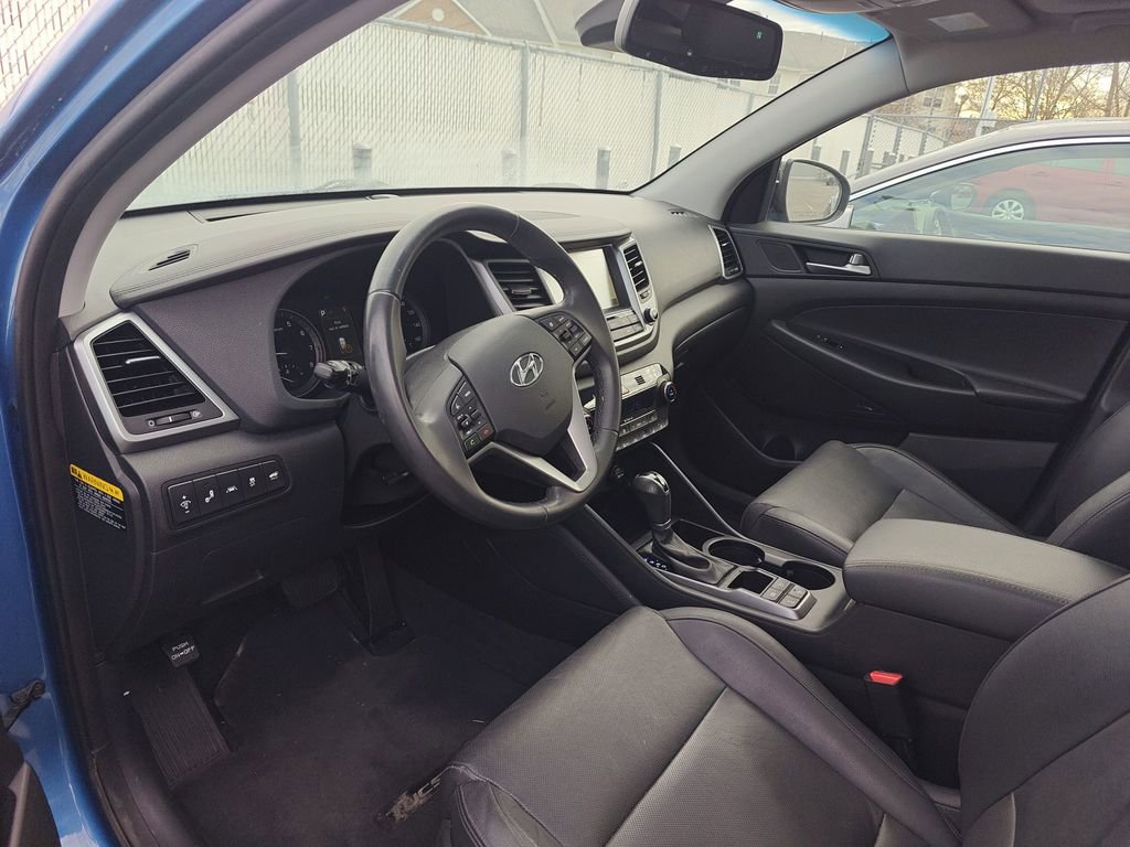 Used 2017 Hyundai Tucson Limited w/ Limited Ultimate Package 03 image 8