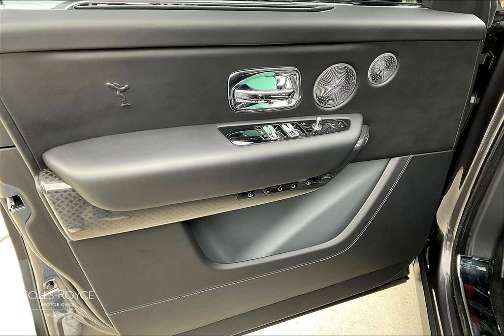 Certified 2022 Rolls-Royce Cullinan Black Badge w/ Dark Exterior Package image 20
