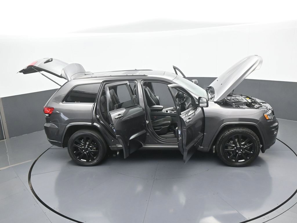 Used 2019 Jeep Grand Cherokee Altitude image 62