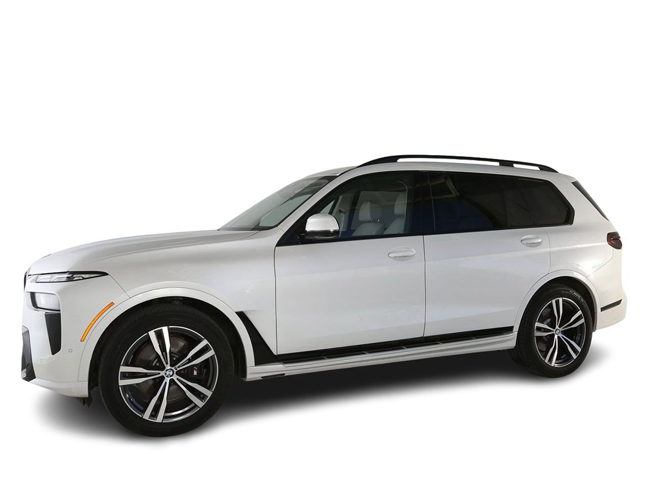 Used 2024 BMW X7 xDrive40i w/ Executive Package image 9