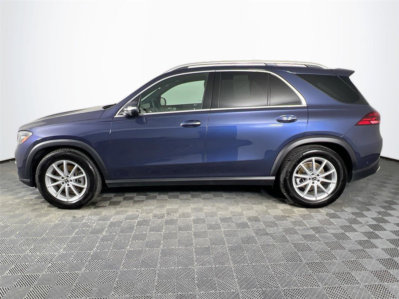 Certified 2026 Mercedes-Benz GLE 350 4MATIC image 3