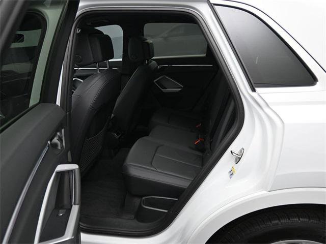 Certified 2025 Audi Q3 2.0T Premium Plus w/ Premium Plus Package image 31