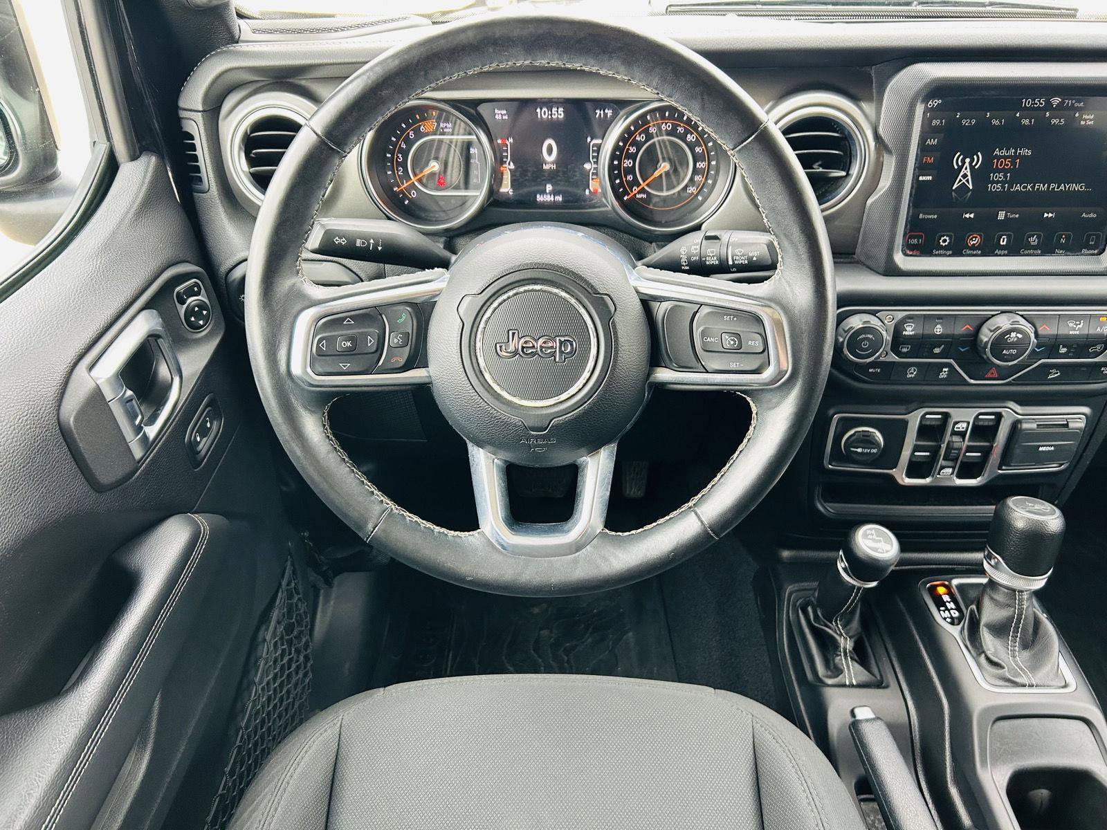 Used 2019 Jeep Wrangler Unlimited Sahara AWD/4WD image 11