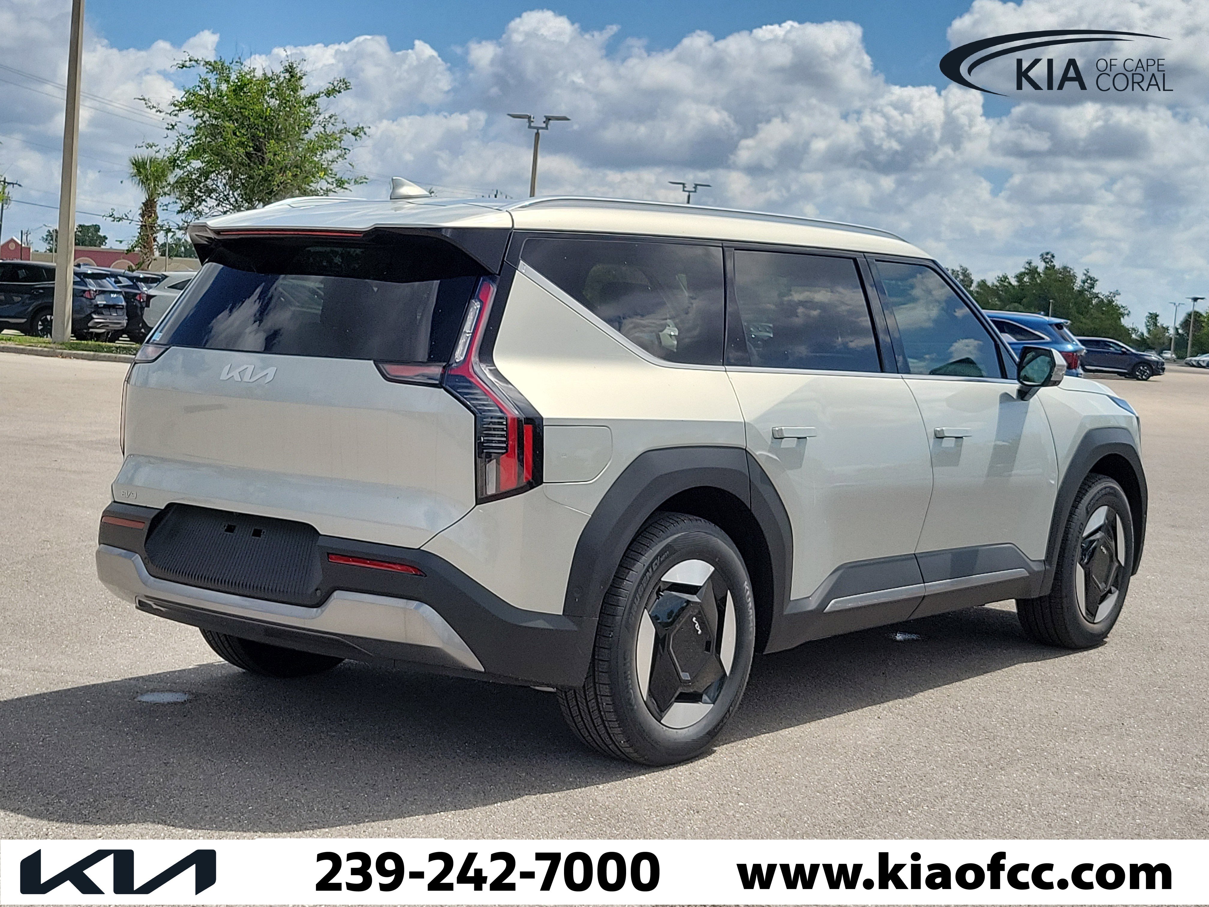 New 2026 Kia EV9 Wind AWD/4WD image 6