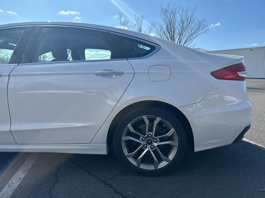 Used 2019 Ford Fusion Titanium image 7