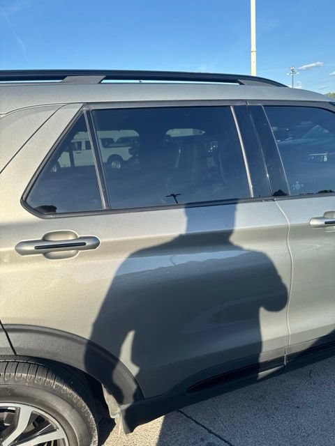 Certified 2020 Ford Explorer ST w/ Premium Technology Package AWD/4WD image 16