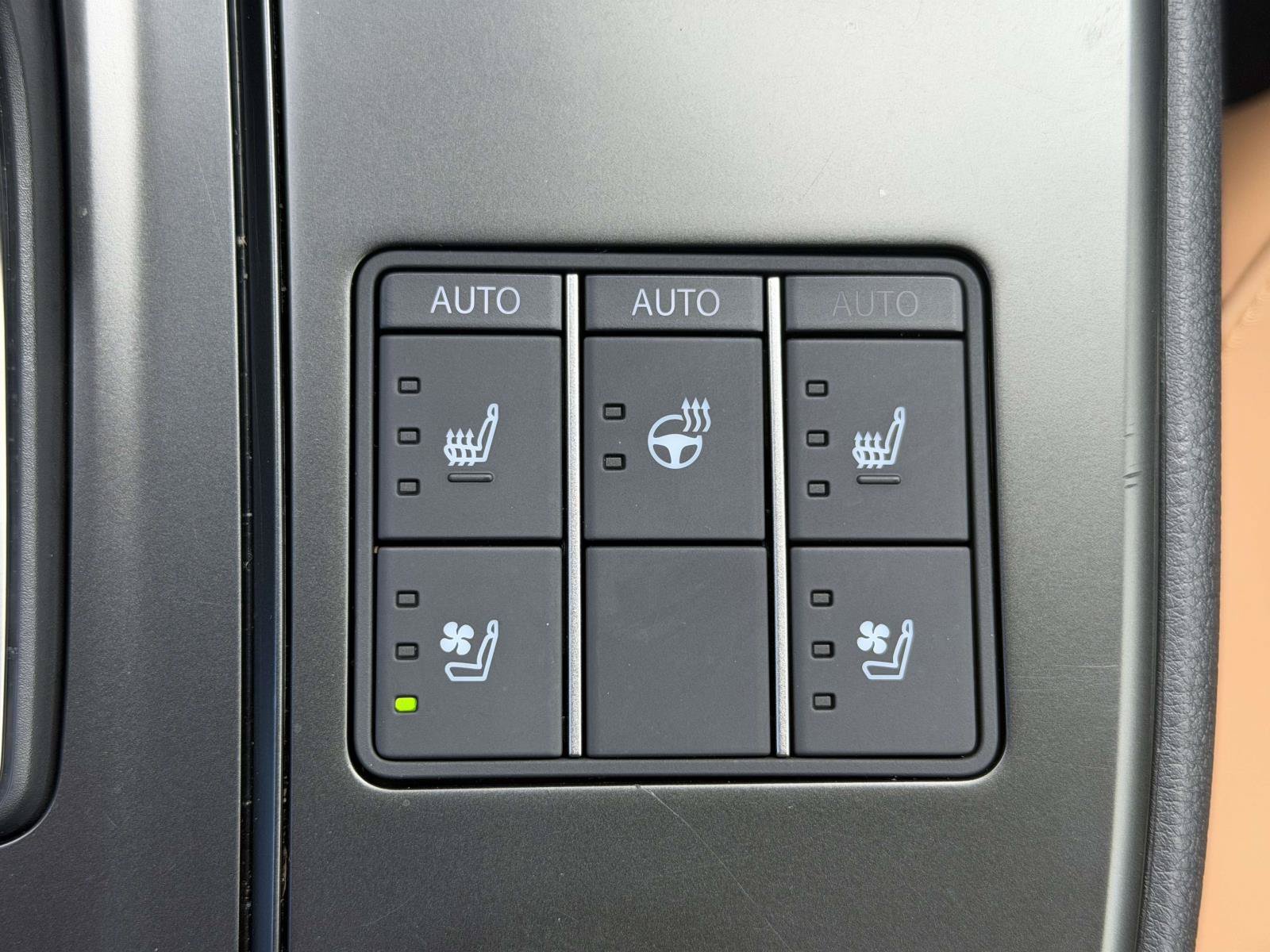 Used 2025 Lexus UX 300h AWD w/ Cold Area Package image 25