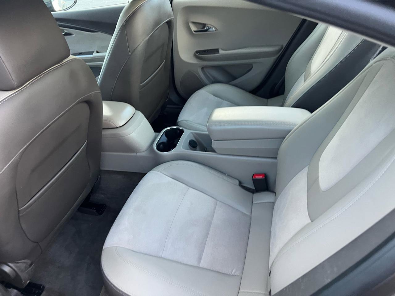 Used 2015 Chevrolet Volt Premium w/ Premium Trim Package image 10