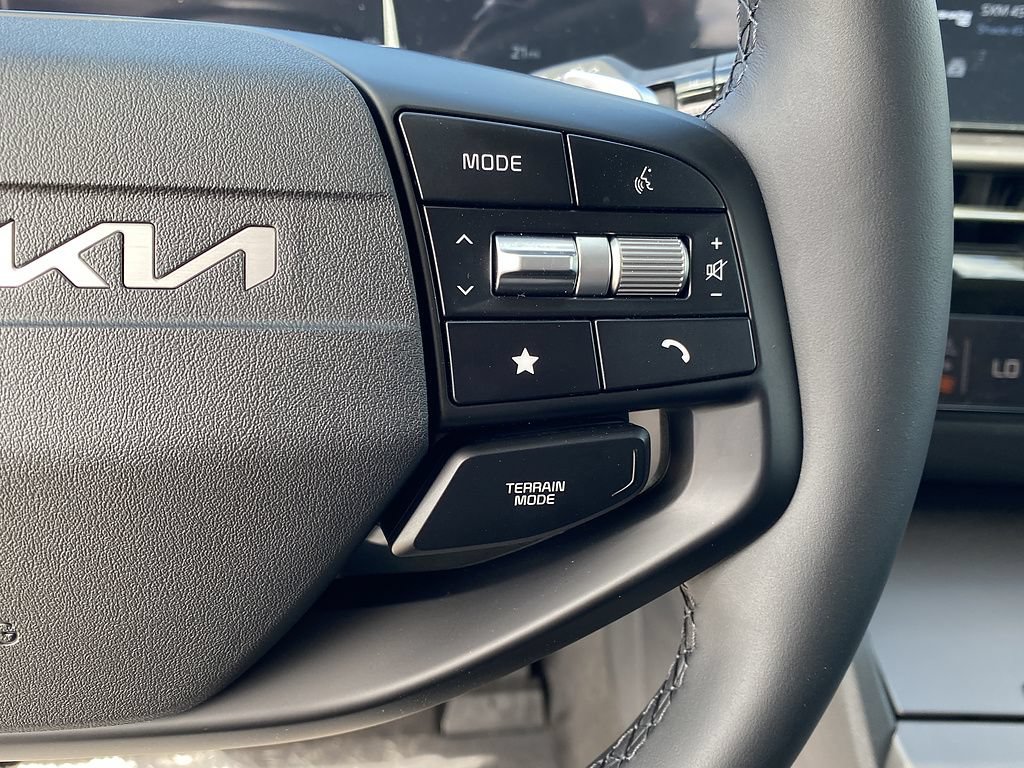 New 2026 Kia Sportage EX FWD image 16