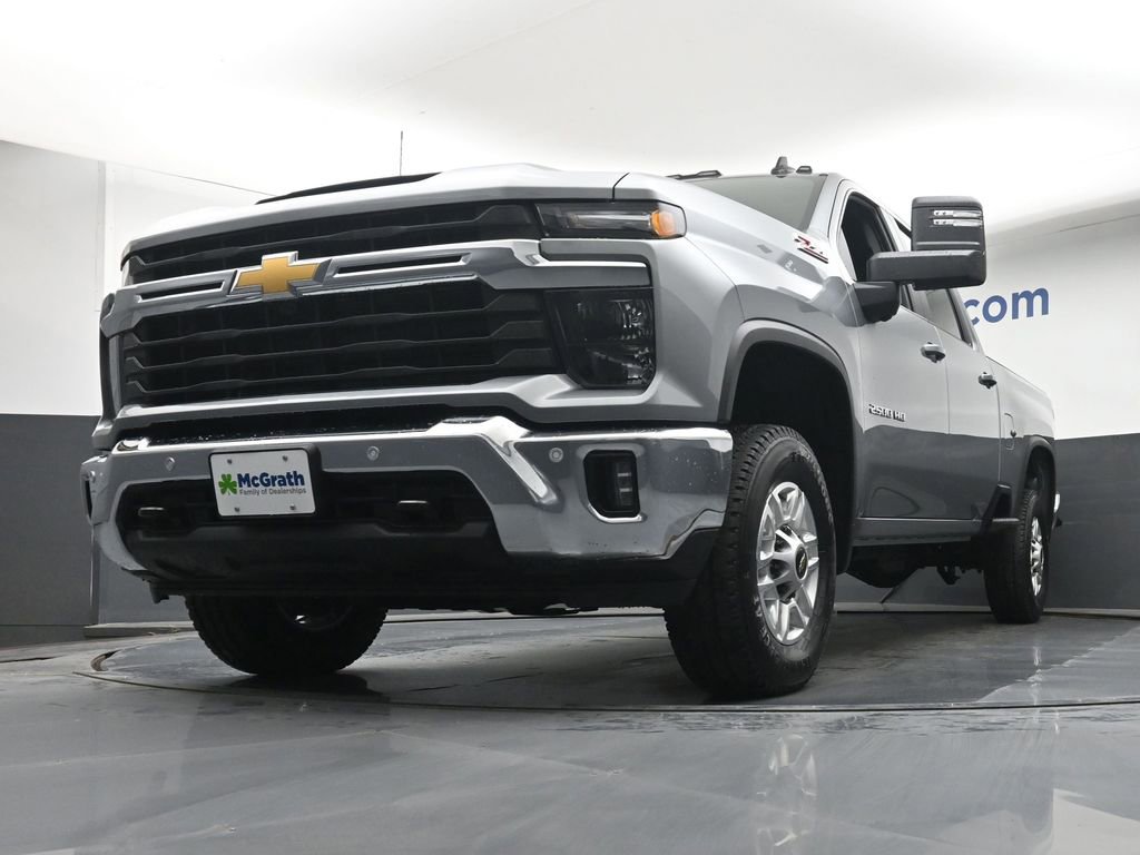 New 2026 Chevrolet Silverado 2500 LT w/ All Star Edition AWD/4WD image 7