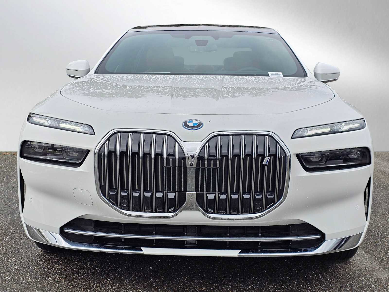 New 2025 BMW i7 xDrive60 w/ Executive Package image 8