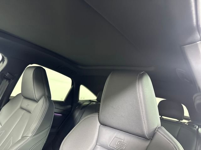 Used 2024 Audi Q4 e-tron Prestige w/ Black Optic Plus Package image 12