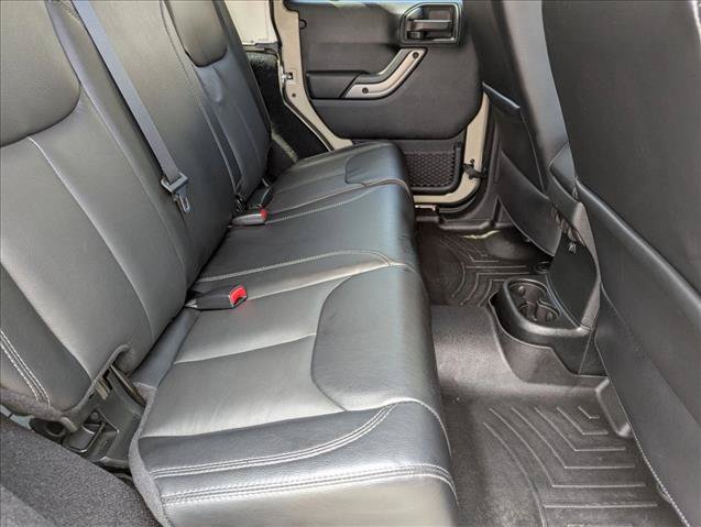 Used 2018 Jeep Wrangler Unlimited Sahara AWD/4WD image 18
