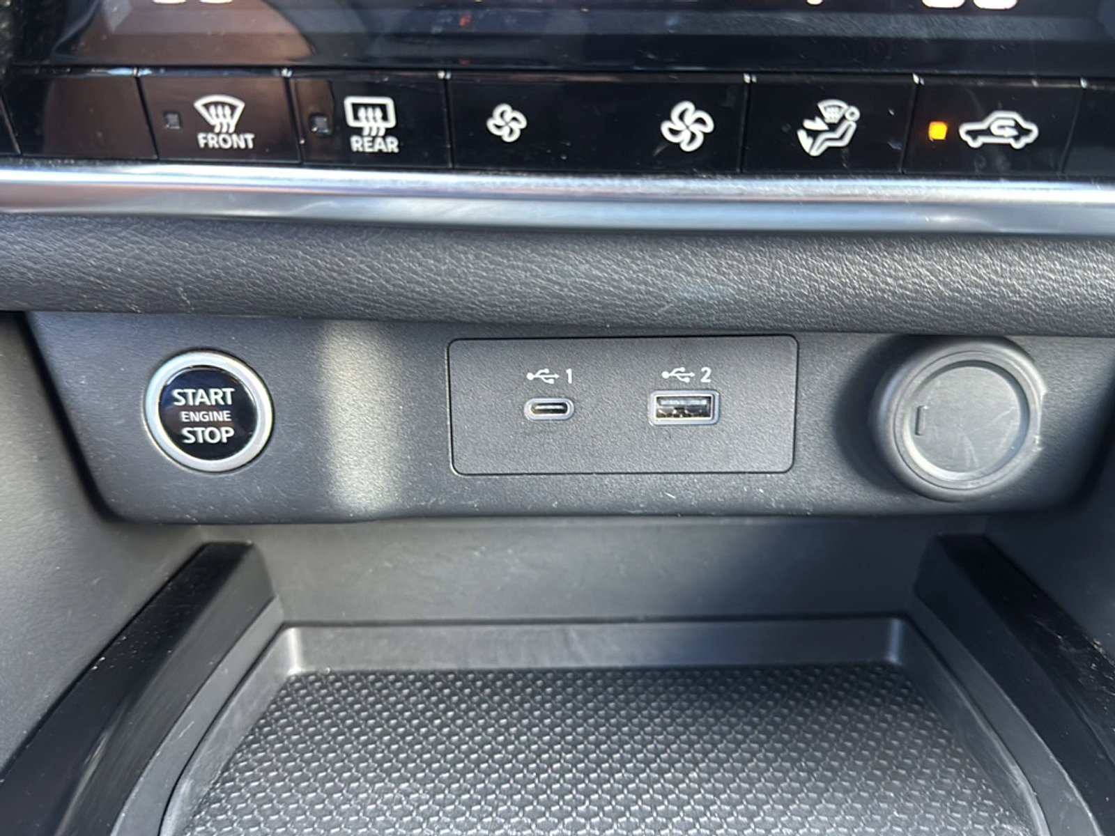 Used 2023 Nissan Rogue SV AWD/4WD image 34
