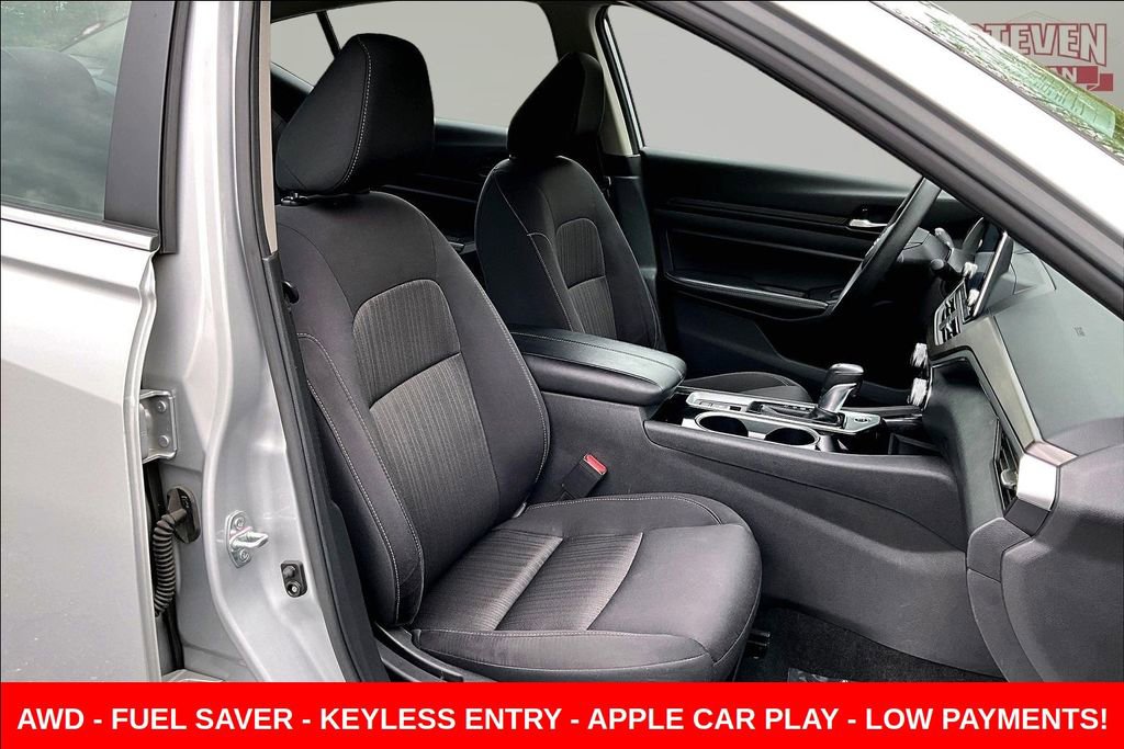 Used 2024 Nissan Altima 2.5 SV AWD/4WD image 26