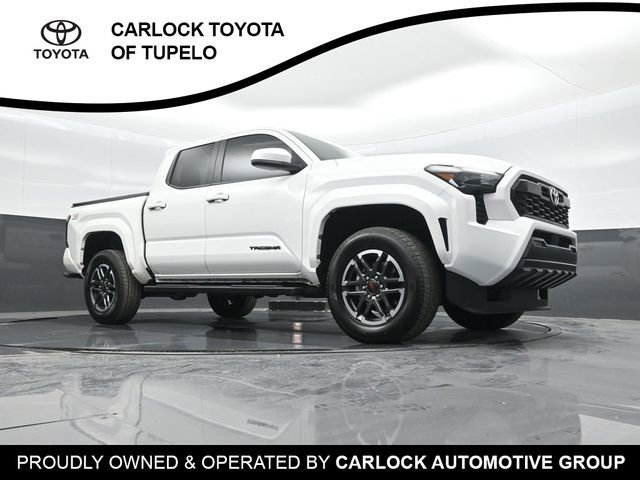 Used 2025 Toyota Tacoma TRD Sport image 32