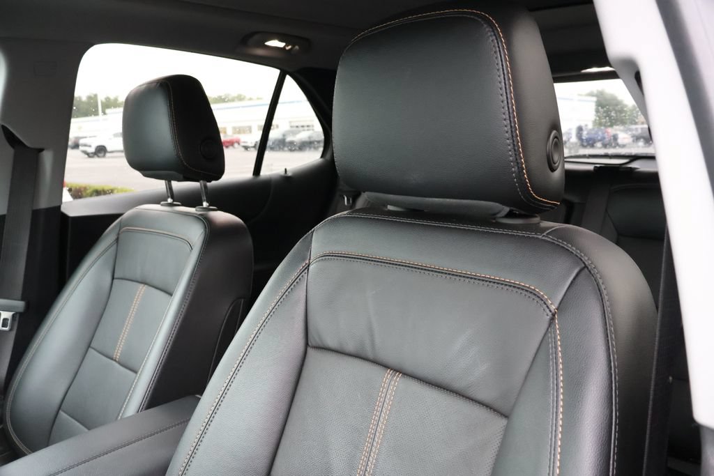 Used 2023 Chevrolet Equinox Premier AWD/4WD image 11