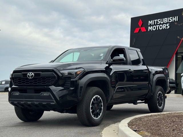 Used 2024 Toyota Tacoma TRD Off-Road image 8