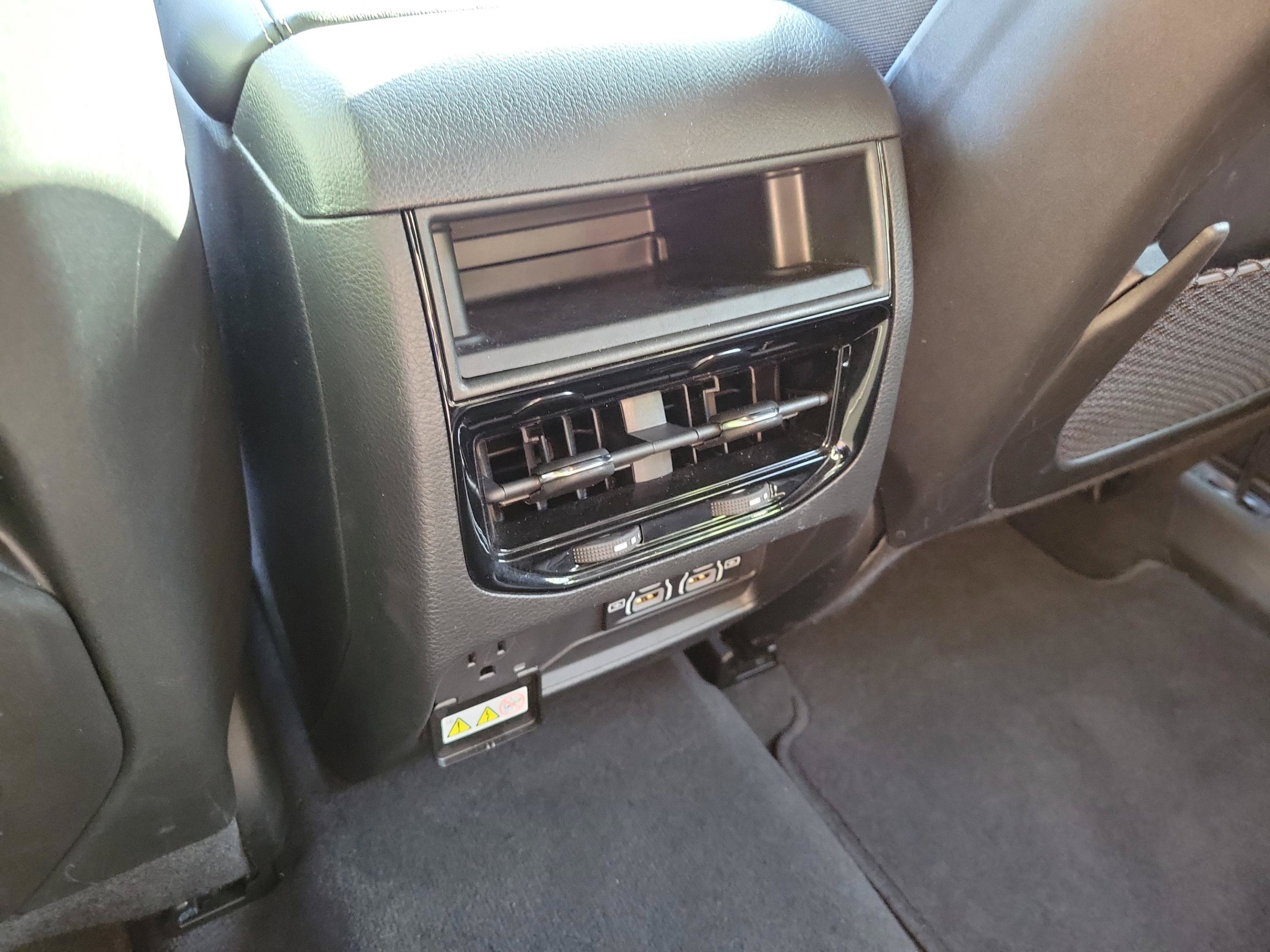 Certified 2025 Jeep Grand Cherokee Altitude AWD/4WD image 12
